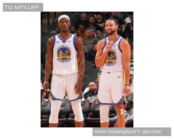 勇士主场对决开拓者首发阵容揭晓库里领衔穆迪理查德巴特勒追梦齐上阵 勇士主场对决开拓者首发阵容揭晓库里领衔穆迪理查德巴特勒追梦齐上阵